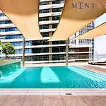 Beach Isle 1, Emaar Beachfront - Mint Stay