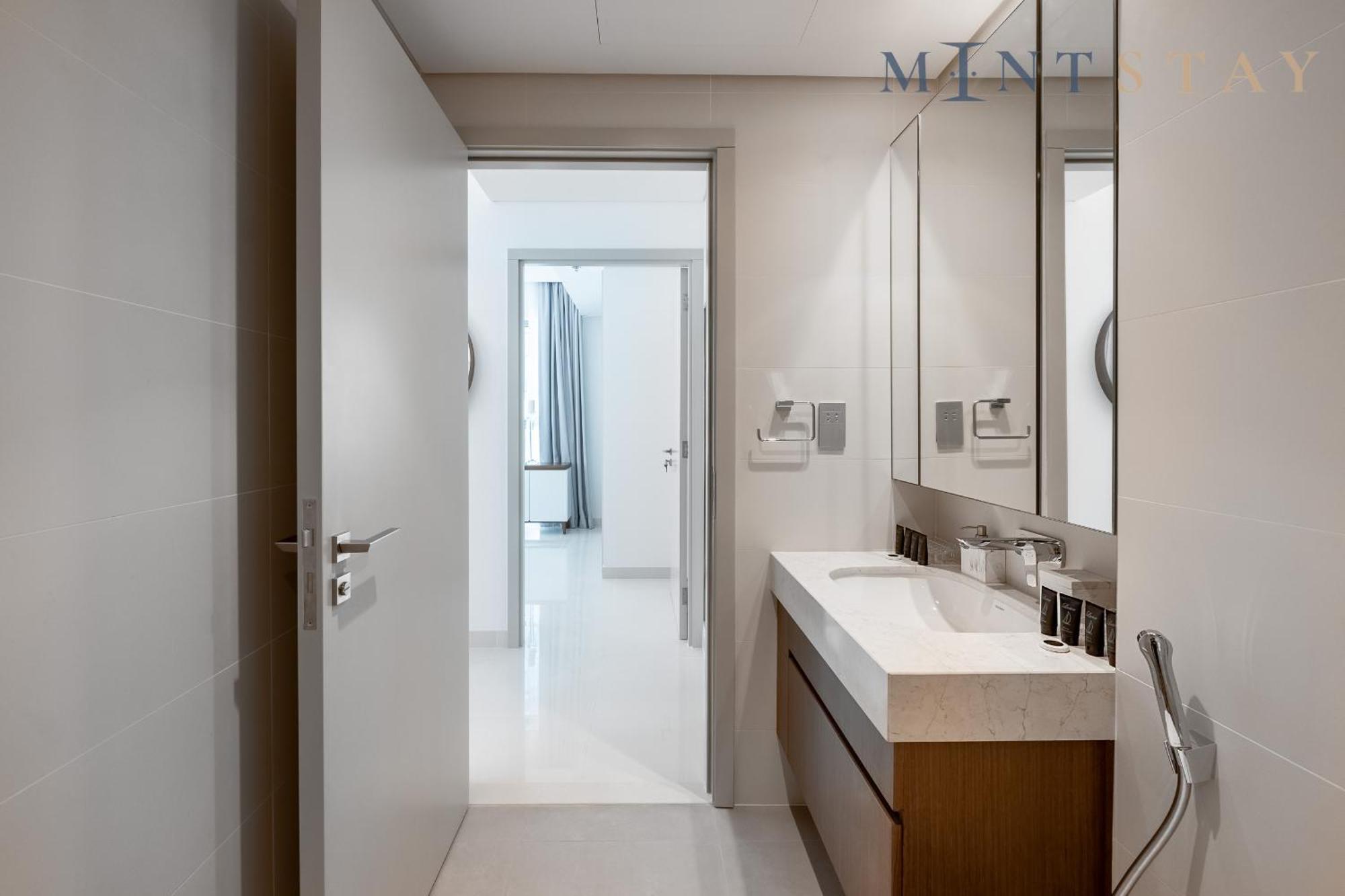 Isle 1, Emaar Beachfront - Mint *